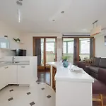 Cozy With Terrace Near Zachodnia By Renters * Varsó