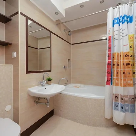 Cozy With Terrace Near Zachodnia By Renters Apartment *