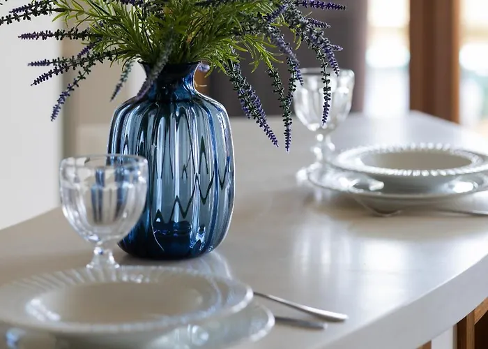 Cozy With Terrace Near Zachodnia By Renters Apartment